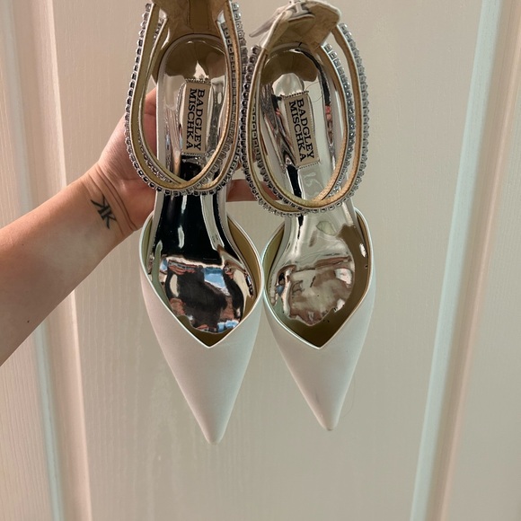 Badgley Mischka Lilibeth Dual Strapped Kitten Keel. Brand New with Box - Picture 6 of 6